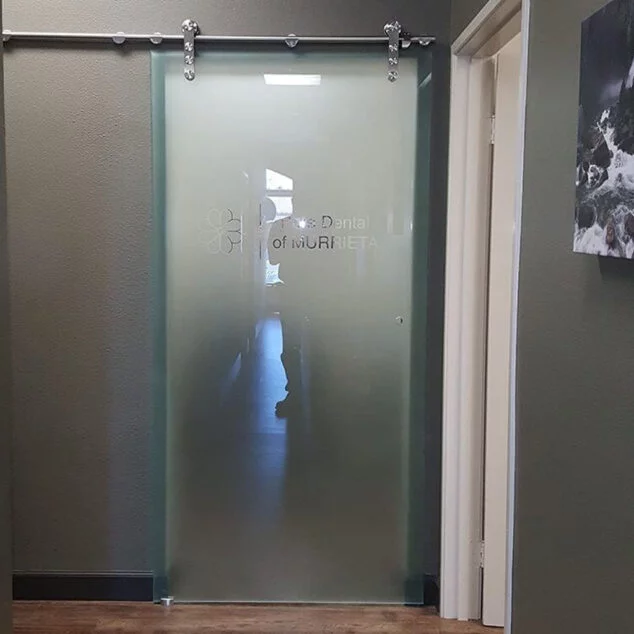 service-commercial-custom-glass