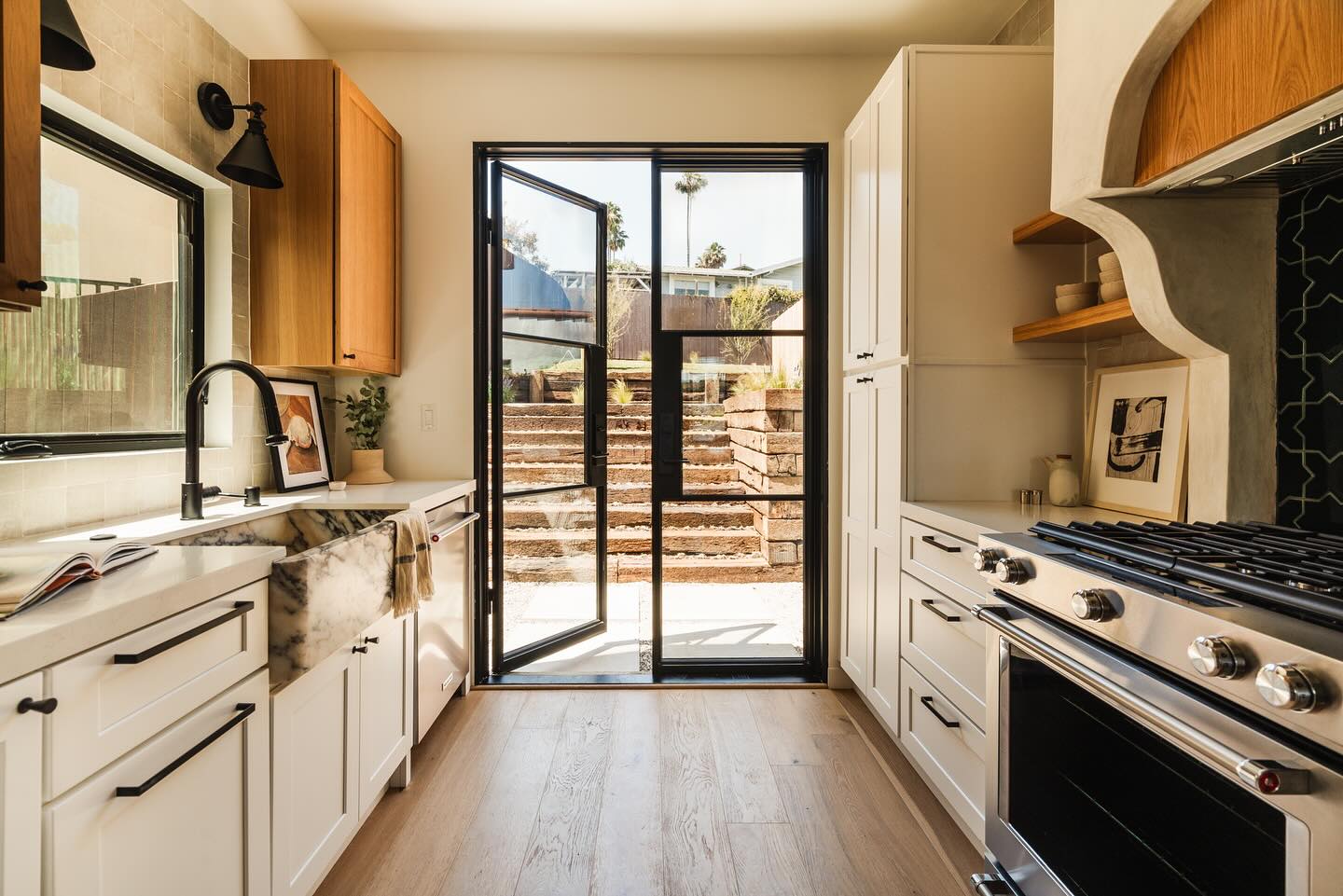 pinkys-iron-doors-02